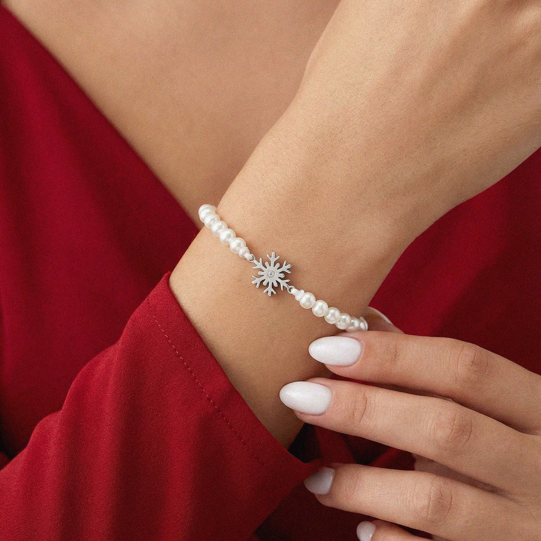 Pearl Frost Snowflake Chain Bracelet