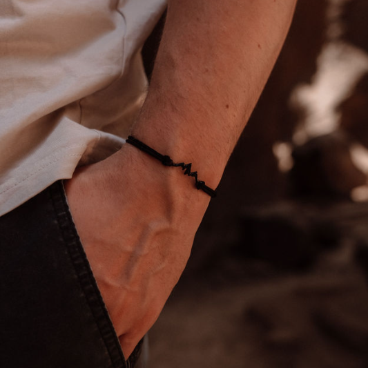 Mountain Black Armband