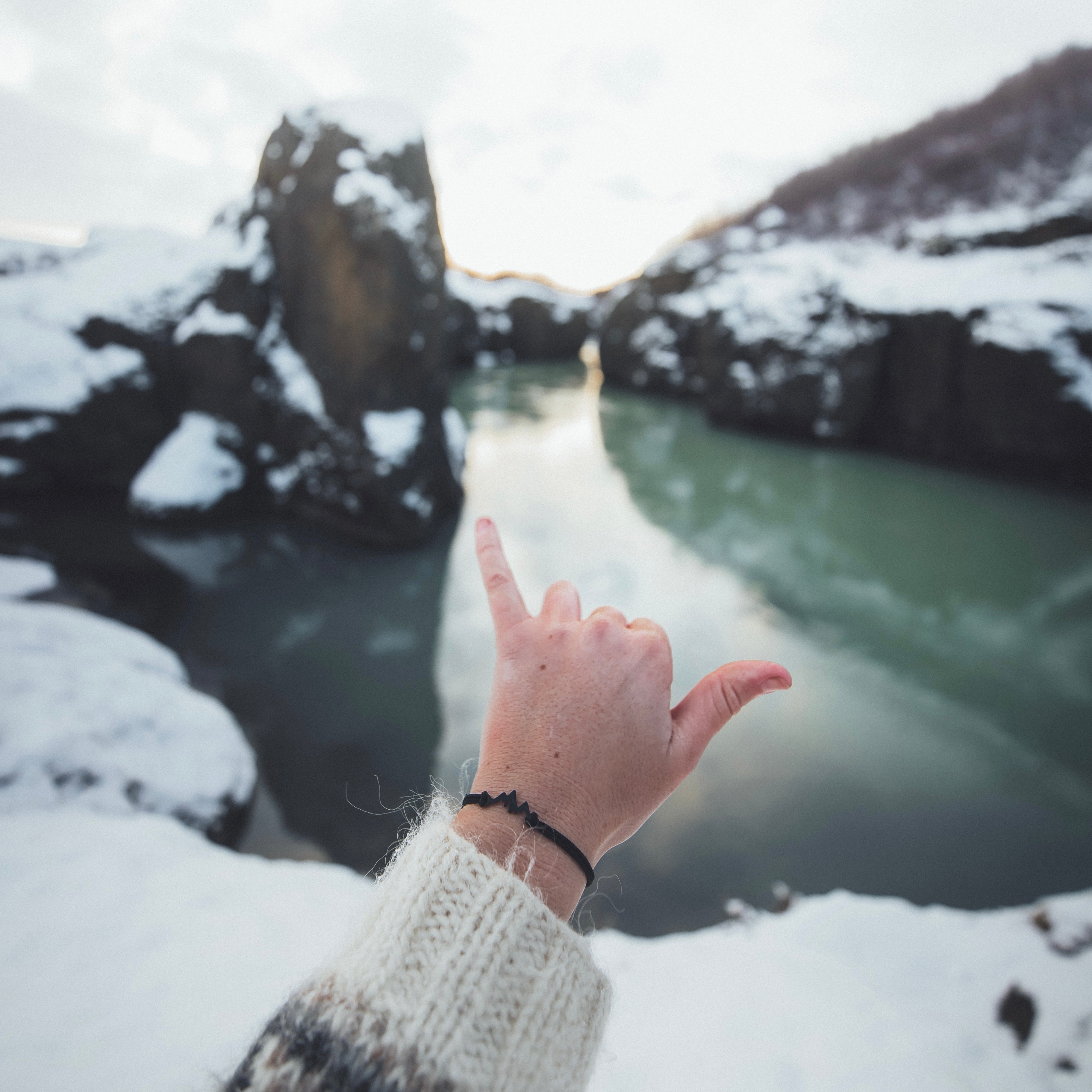 Mountain Black Armband