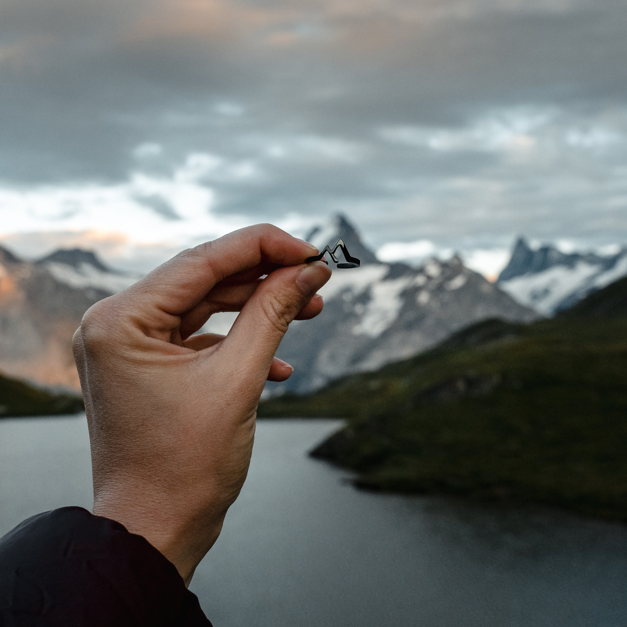 Black Mountain Bracelet/Ring Pack