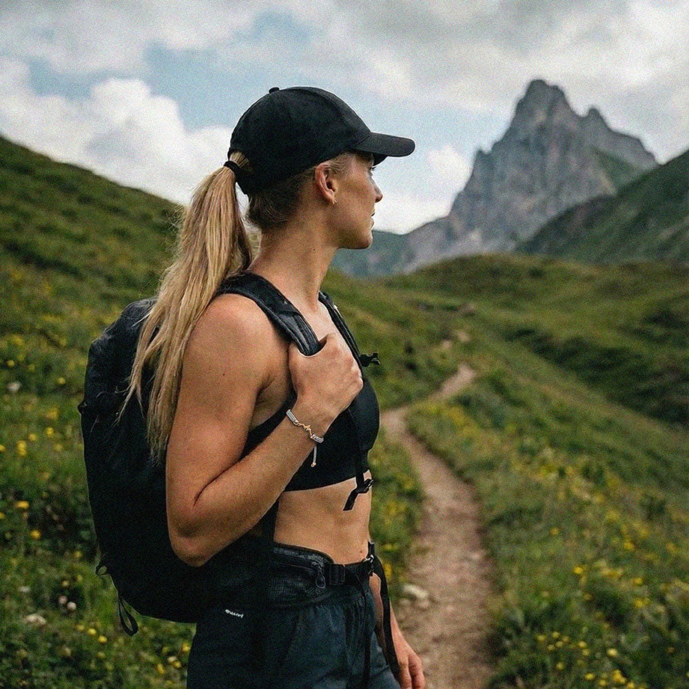 Rose Mountain Grey Braided Armband